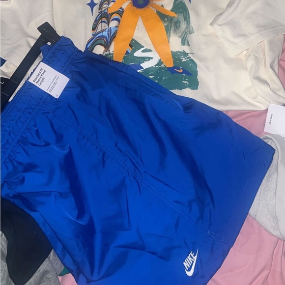 Nike addidas men wear closet sell out show - Picture 3 of 10